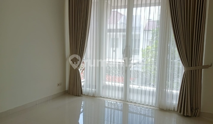 Rumah 2 lantai Modern Siap Huni di cluster elit Candi Golf dekat sekolah BBS #6496 2