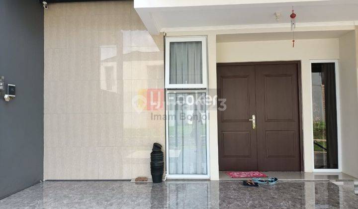 Rumah 2 lantai Modern Sangat Bagus Full Furnished di Cluster kawasan BSB #5549 1