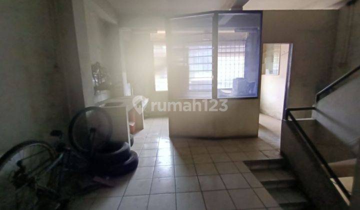 Ruko 3 lantai di Jalan Gang Pinggir Pecinan Semarang area bisnis komersil #8557 2