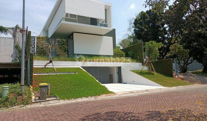 Rumah Modern Mewah 3 Lantai Dg Lift, Di Green Candi Residence, Candi, Sisinga Semarang #9381 1