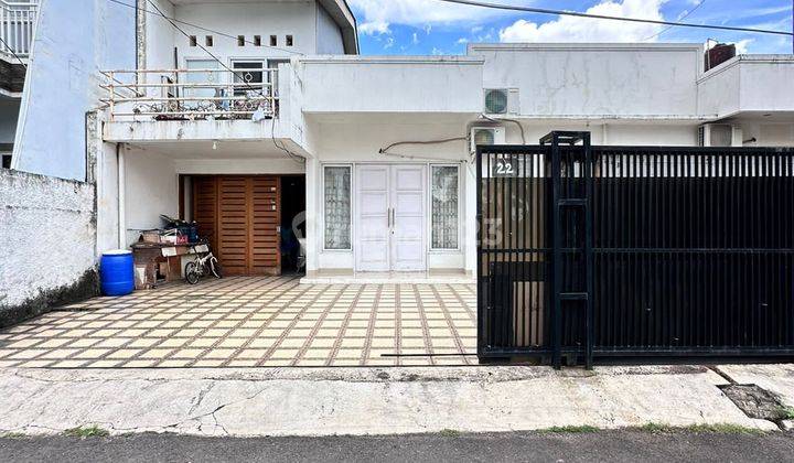 Rumah di Kebayoran Lama Lokasi Strategis Jarang Ada 1