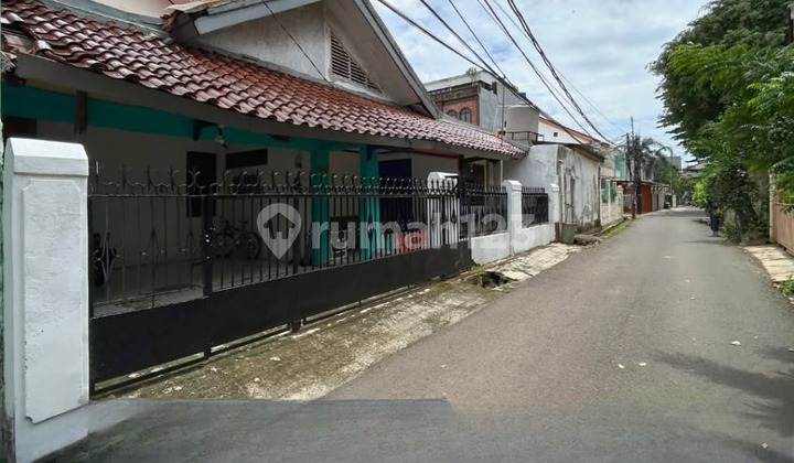 Rumah Hitung Tanah Akses 2 Mobil di Tebet Sangat Jarang Ada