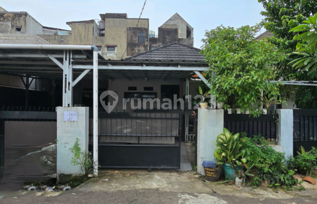 Rumah Hitung Tanah Hanya 5 Menit ke MRT Cipete Raya Rumah Hitung Tanah Hanya 5 Menit ke MRT Cipete Raya