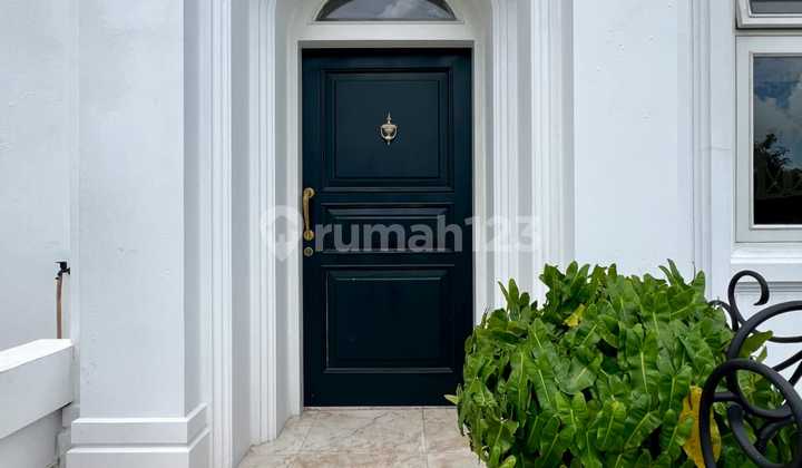 Price Drop on Ampera Design Classic House with Pool 2