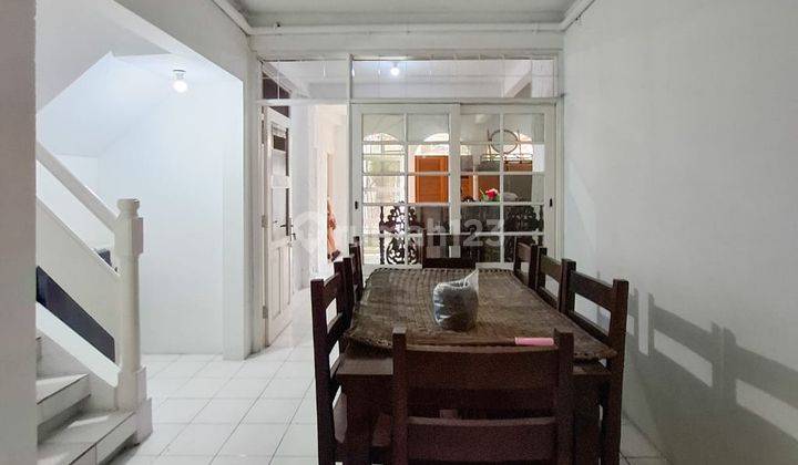 Rumah 4 Menit ke MRT Lebak Bulus Jalan Depan 2 Mobil Sangat Jarang Ada