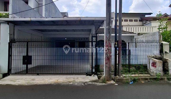 Rumah 4 Menit ke MRT Lebak Bulus Jalan Depan 2 Mobil Sangat Jarang Ada