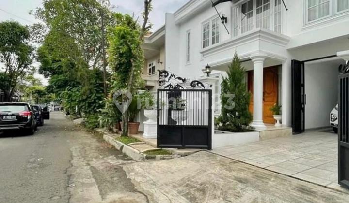 Rumah di Lebak Bulus Dalam Komplek Lingkungan Sangat Tenang Rumah di Lebak Bulus Dalam Komplek Lingkungan Sangat Tenang