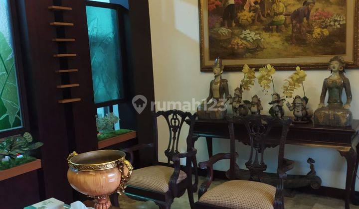 Rumah Besar Furnished Kebayoran Baru Strategis di Pusat Kota 1