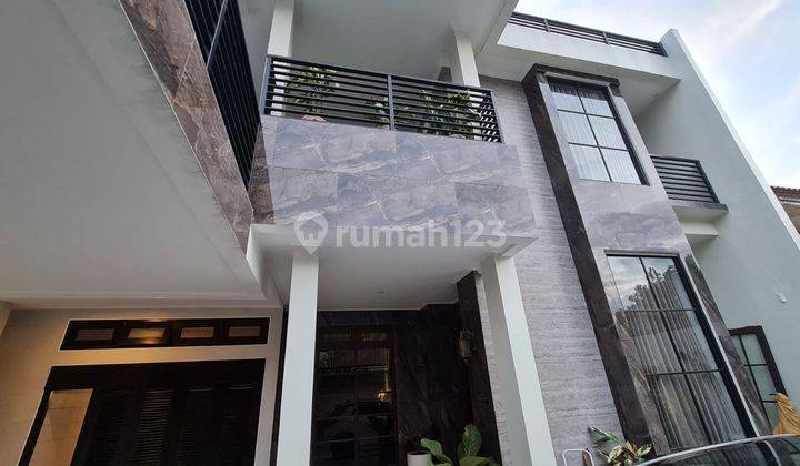 Rumah Modern Minimalis Baru Renovasi di Cinere Jakarta Selatan 2