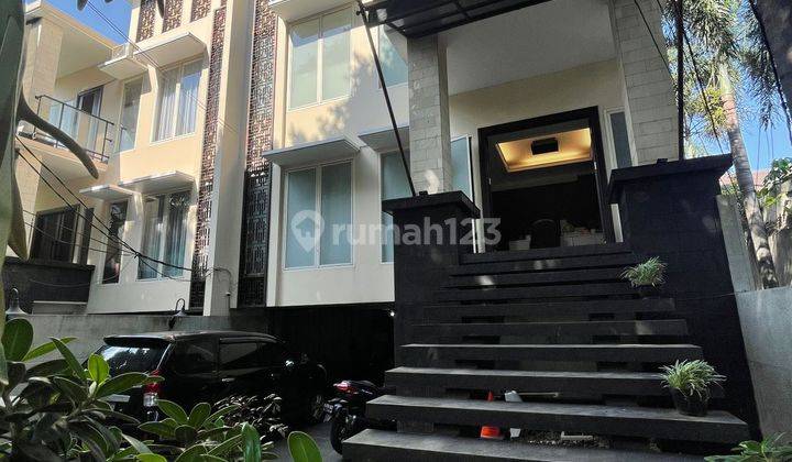 Rumah Siap Huni Ada Kolam Renang di Cipete Cilandak Turun Harga 1