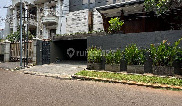 Rumah Sangat Bagus Siap Huni di Kebayoran Baru Jaksel Turun Harga 2