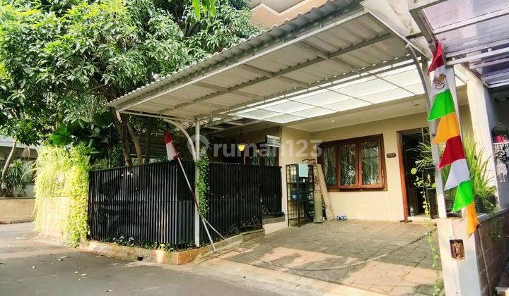 Rumah Bagus Murah Ada Pool di Pejaten 2