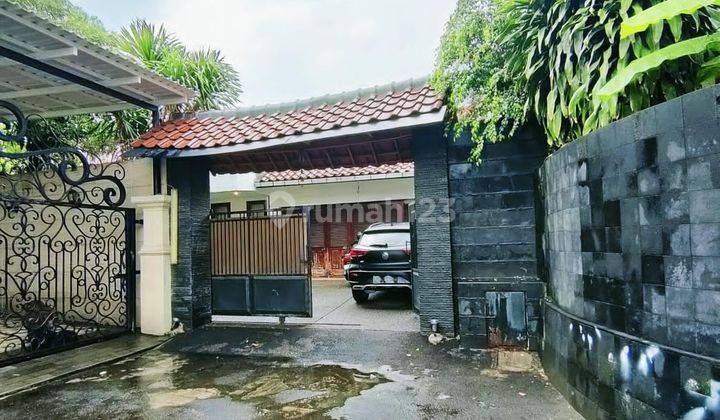 Rumah Mewah di Kemang Turun Harga Private Pool Semi Furnish 2