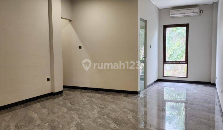 Rumah Mewah Luxurious Unik Sangat Jarang Ada Strategis di Sleman 2