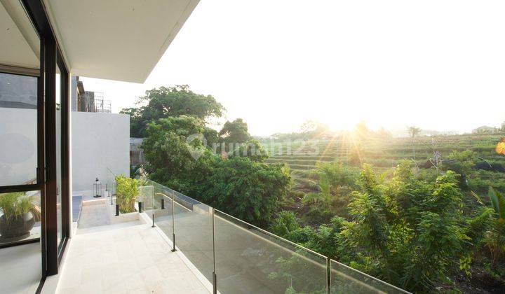 Sangat Jarang Ada Villa View Bukit Sawah di Canggu Pererenan 1