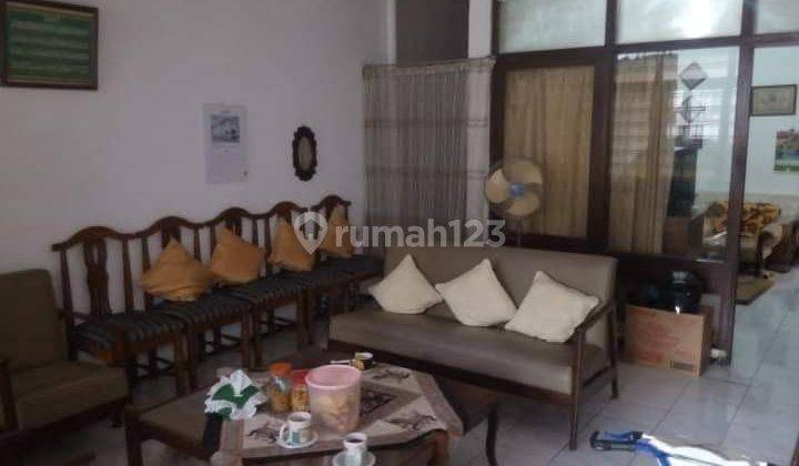 Rumah Hitung Tanah Lokasi Strategis Jarang Ada di Kebayoran Lama 2