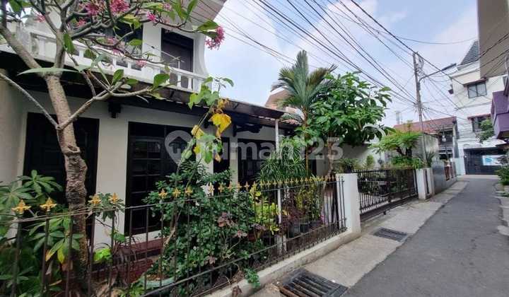Dijual Harga NJOP Rumah Kost Induk di Gandaria Kebayoran Baru Sangat Jarang Ada