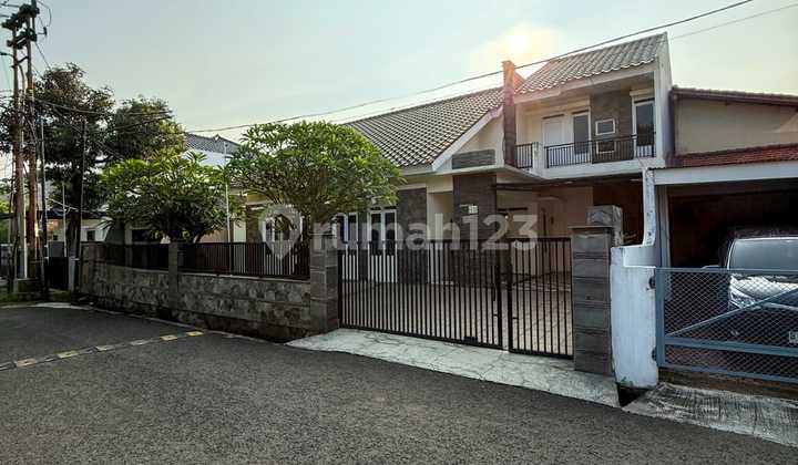 Rumah Terawat Siap Huni di Kebayoran Lama Jarang Ada 1