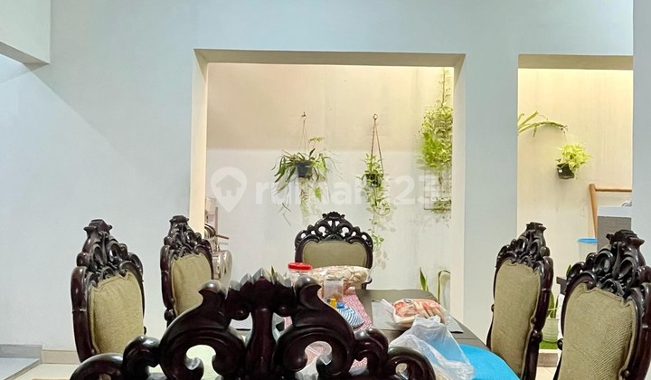 House on Gandaria Street, Kebayoran Baru, Quiet Location, Rare Find 2