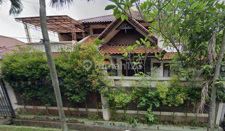 Rumah di Cilandak Sangat Jarang Ada Lingkungan Tenang 1