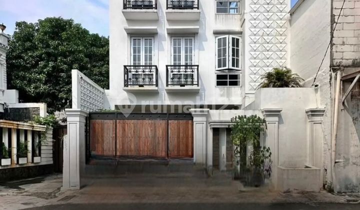 Rumah Semi Furnished di Pejaten Sangat Jarang Ada