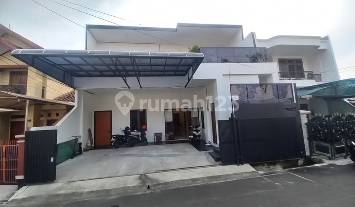 Rumah dengan Kos Kostan di Rawa Simprug Lokasi Super Strategis Akses Jalan 2 Mobil