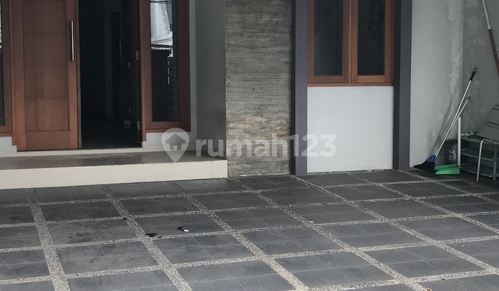 Rumah di Jalan Ciomas Area Senopati Sangat Jarang Ada