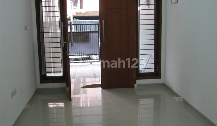 Rumah di Jalan Ciomas Area Senopati Sangat Jarang Ada 2