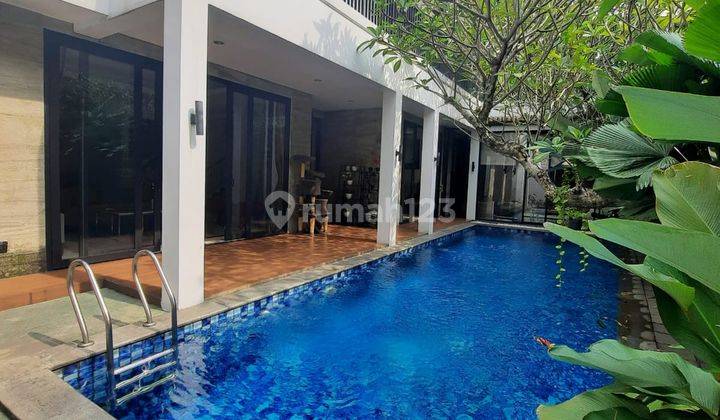 Dijual Rumah Cantik Hoem Di Kemang Jaksel  1