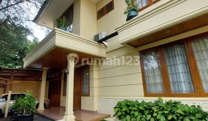 Rumah Cantik Bernuansa Kayu Turun Harga Dekat Antasari Cipete Jarang Ada