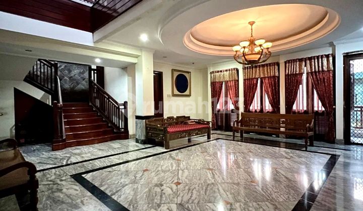 Rumah Kebayoran Baru Area Senopati dan SCBD Turun Harga 2