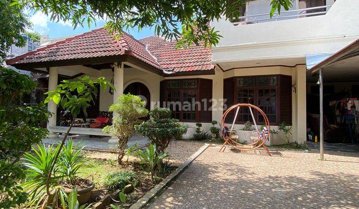 Rumah Lokasi Strategis Tanah Luas Jarang Ada di Lebak Bulus 1