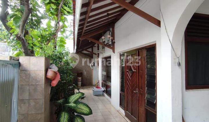 Rumah Hitung Tanah Super Strategis di Kebayoran Baru Selangkah ke Senopati dan Blok M