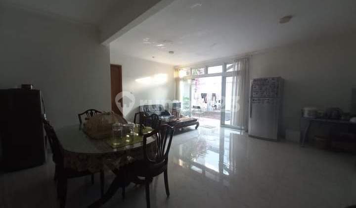House in a Strategic Location in Kemang, Rarely Available, Negotiable Until Deal is Made 2