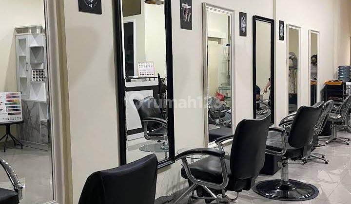 Take Over Salon Green Garden 1