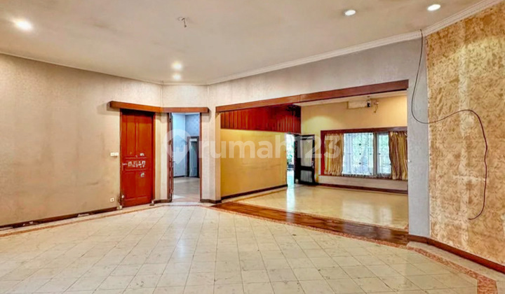 Rumah baru luxury di Menteng Jakarta Pusat  2