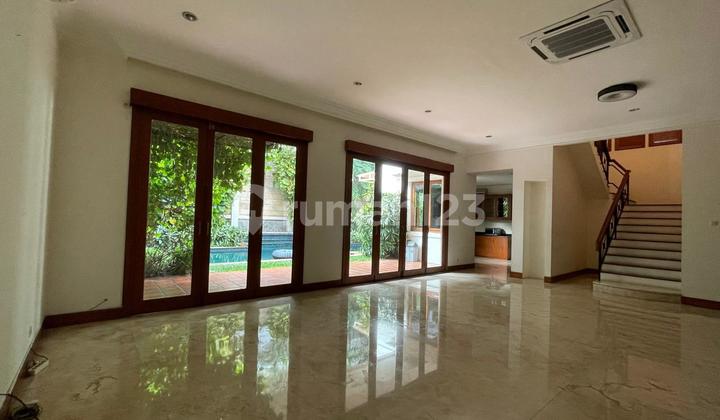 Nice rental house in prime Kebayoran Baru area, ready to occupy