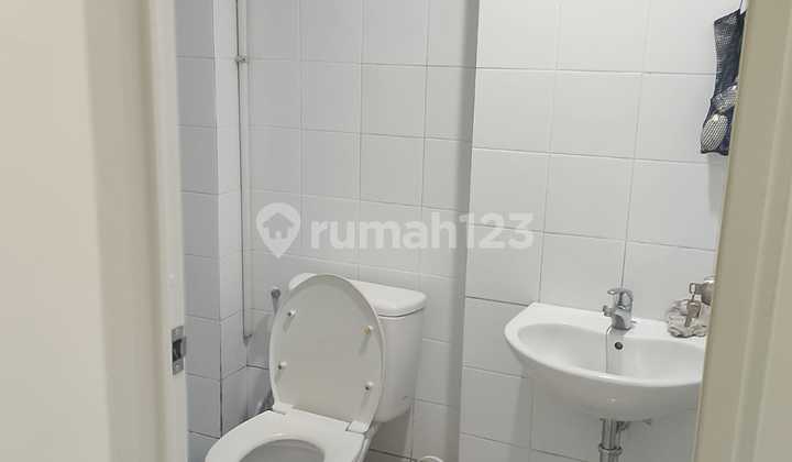 Thamrin Residence Shop House Ready to Occupy 4 Floors, Strategic Location 2