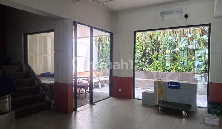 Ex Tempat Usaha Area Kebayoran Baru, 2 Lantai Lokasi Kuliner Ex Tempat Usaha Area Kebayoran Baru, 2 Lantai Lokasi Kuliner