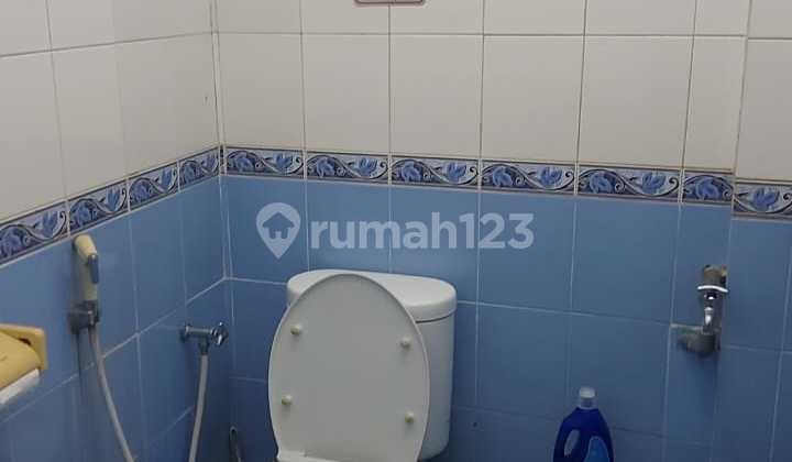 ruko 4 lantai siap huni di Menteng Jakarta Pusat