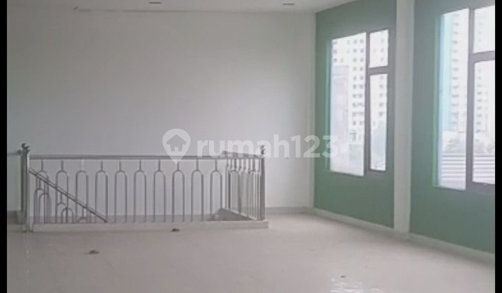 Gedung area Jakarta Pusat lokasi strategis , SHGB Gedung area Jakarta Pusat lokasi strategis , SHGB