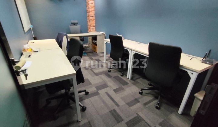 Building in South Jakarta, strategic location, SHGB (Building Use Rights Certificate), ready to occupy. Building in South Jakarta, strategic location, SHGB (Building Use Rights Certificate), ready to occupy.