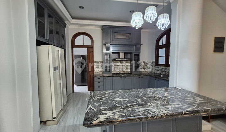 Rumah siap huni lokasi tenang cocok untuk hunian 