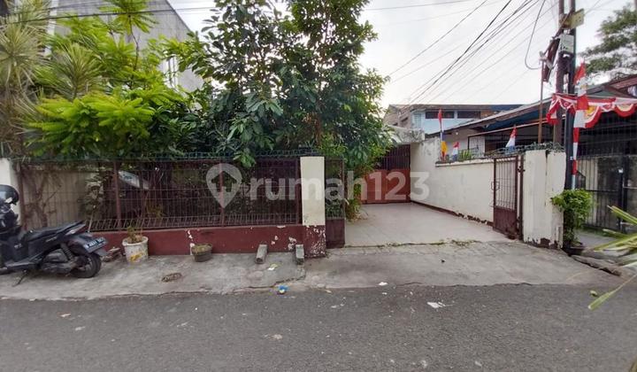 Rumah area Guntur bisa di jadikan kost harga mendekati NJOP, nego