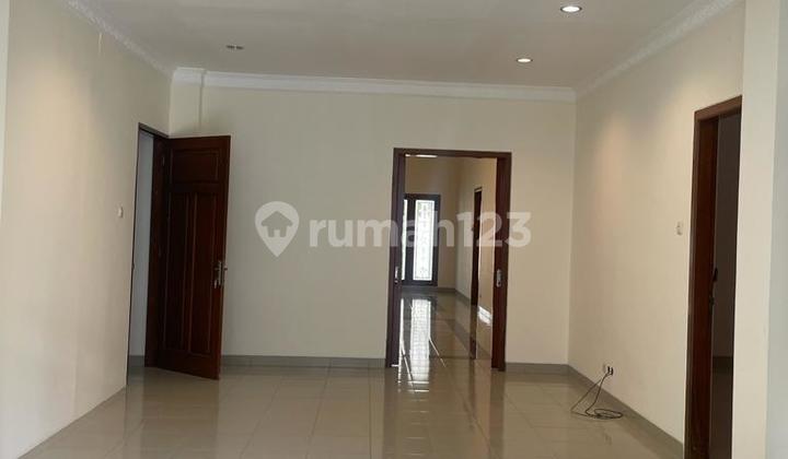 Rumah sewa Menteng bisa dijadikan kantor 