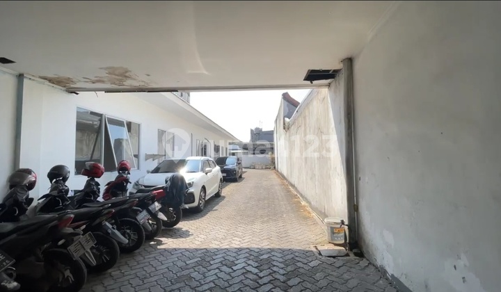 Area Komersil bisa di bangun gedung harga mendekati NJOP Area Komersil bisa di bangun gedung harga mendekati NJOP