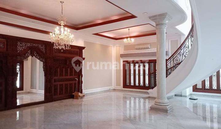 Rumah sewa Menteng dengan double gate un furnished 2