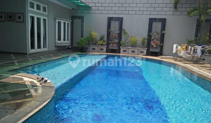 Rumah sewa lokasi prime sudah banyak resto disekitar, shm 