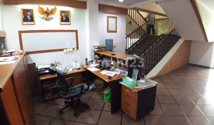 Mini building layak huni area strategis cikini jakarta pusat