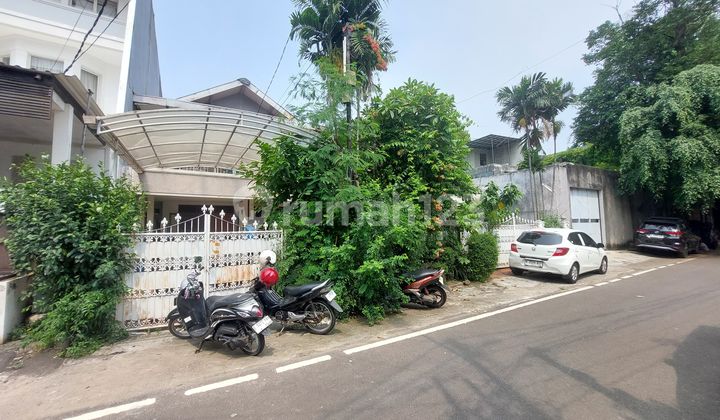 Rumah area Kebayoran siap di bangun ulang lokasi tenang , SHM
